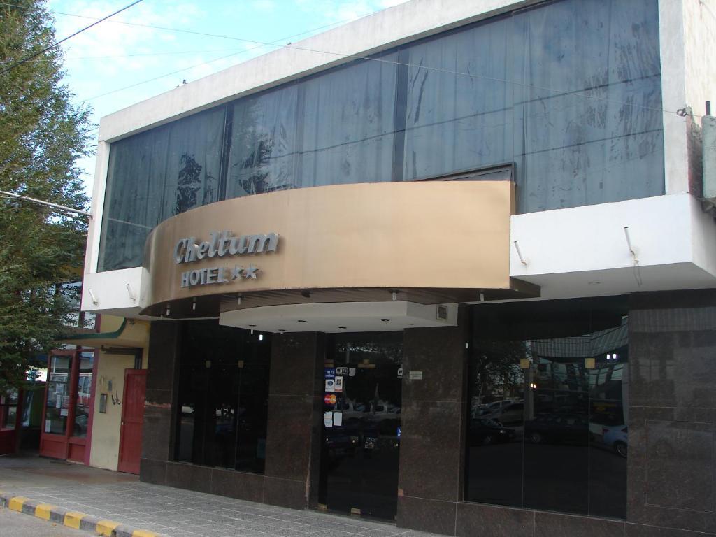 Cheltum Hotel Trelew
